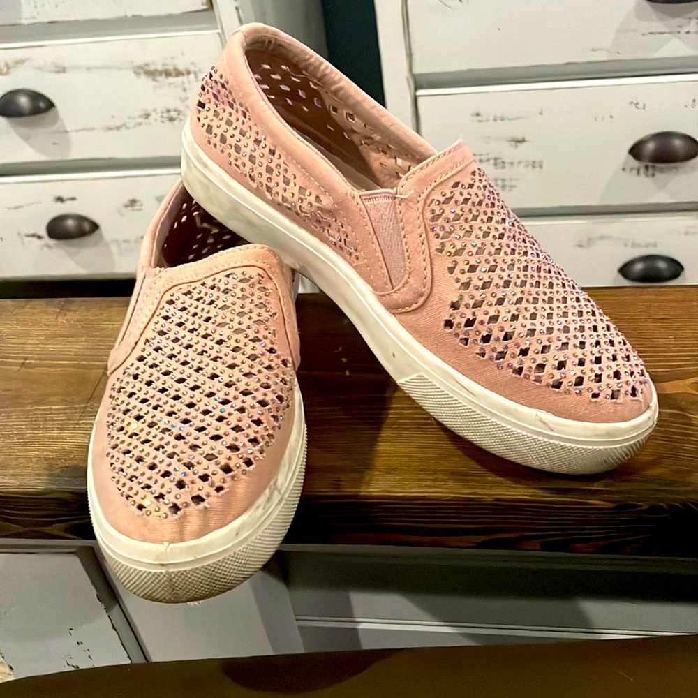 Sketchers memory foam slip on shoes